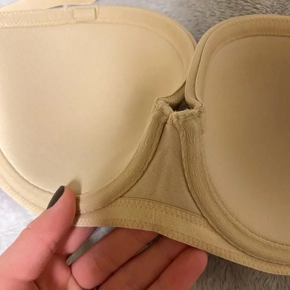 Strapless Bra - Picture 3 of 5